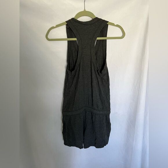 Reebok Gray Romper Womens size XS Snaps and Waist Tie - Picture 7 of 7